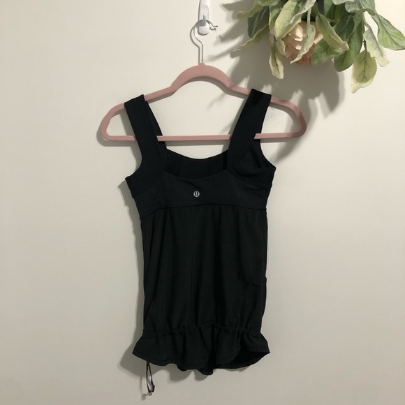 Black Flowy Lululemon Tank - Picture 9 of 9